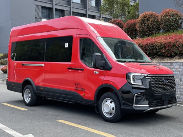 福特T8兩驅(qū)運(yùn)兵車(chē)|15-17座運(yùn)兵車(chē)
