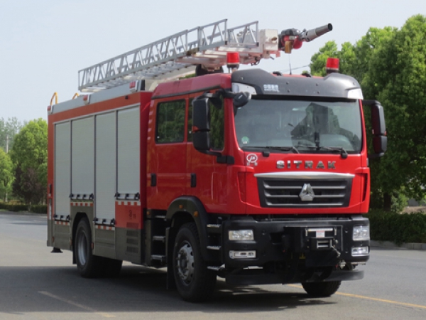 重汽汕德卡壓縮空氣泡沫消防車(chē)