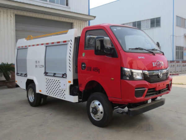 東風(fēng)途逸單排四驅(qū)1.5噸灑水車